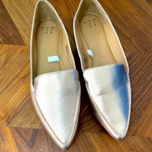 a new day metallic pink rose gold loafers never worn size 7.5